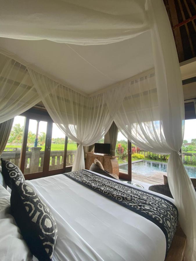 Anggarakasih Ubud Villa エクステリア 写真